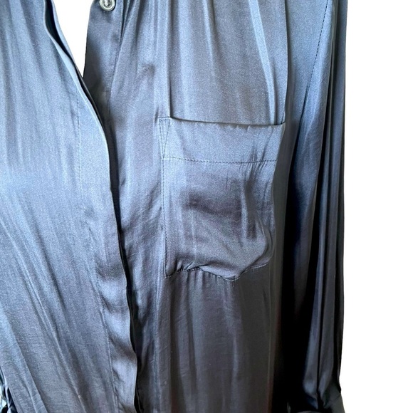 Banana Republic Silky Oversized Long Sleeve Button Up in Dark Grey Size Medium - Picture 7 of 10